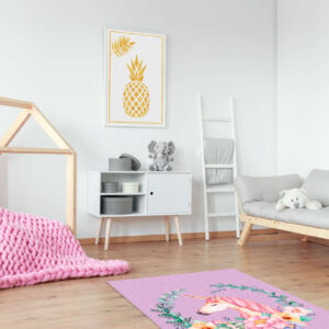 שטיח פי וי סי לחדר ילדים חד קרן רקע סגול