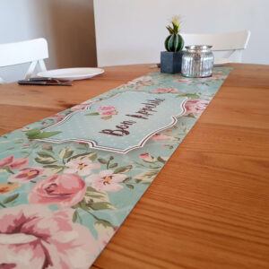 ראנר פי וי סי לשולחן פרחוני בון אפטיט