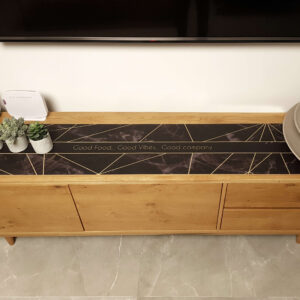 ראנר פי וי סי לשולחן שיש שחור עם זהב