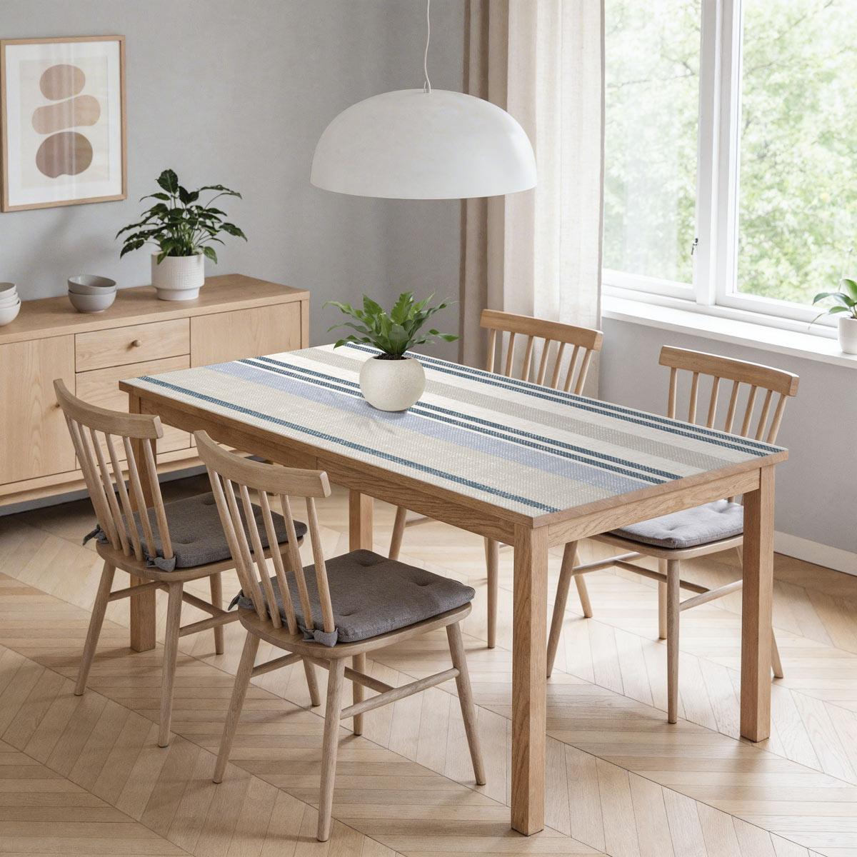 מפת שולחן פי וי סי פסים סקנדינבי בגווני תכלת ושמנת