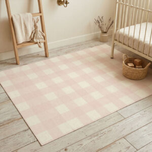 שטיח פי וי סי לחדר ילדים משבצות ורוד פודרה
